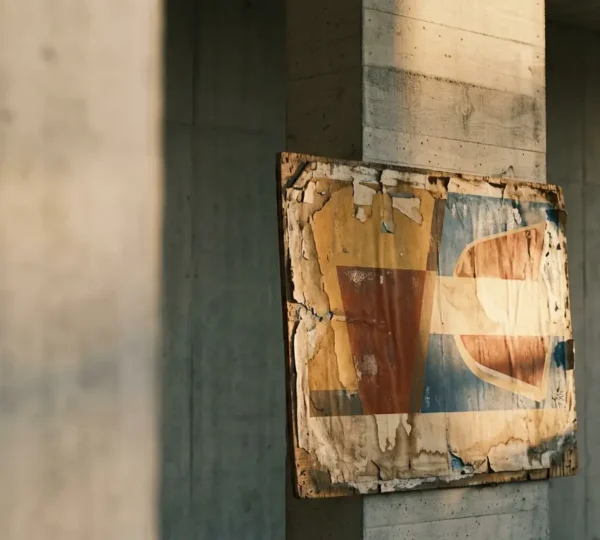 Concept visuel évoquant l'impact durable d'une campagne publicitaire mémorable